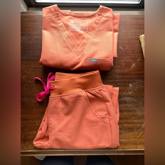 FIGS Terracotta Zamora jogger and Catarina top | XS - Picture 6 of 10